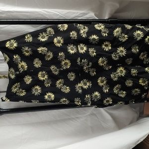 Torrid Black and Yellow Sunflower Shorts